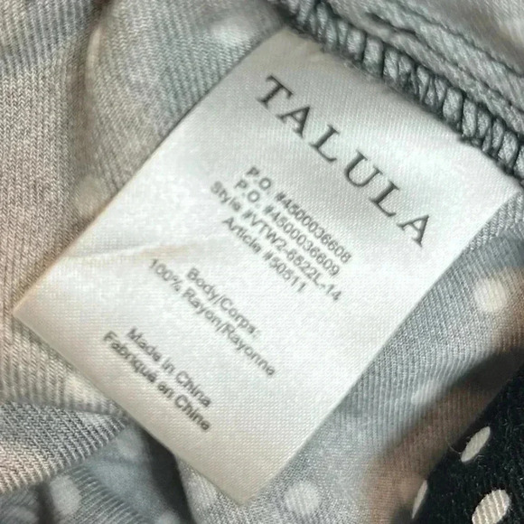 Aritzia -  Talula Shorts - Picture 5 of 6